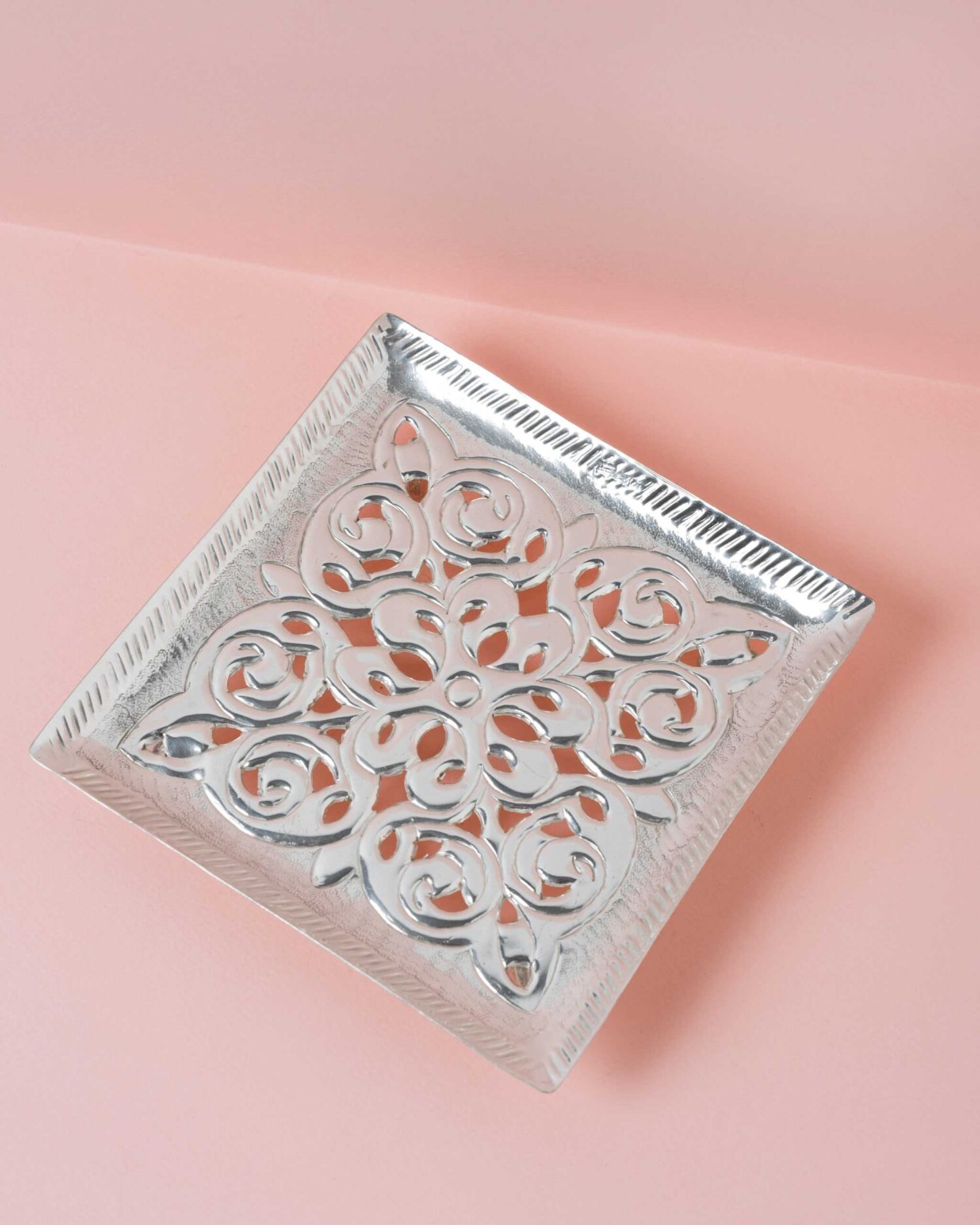 ARIF CUT WORK TRAY SMALL