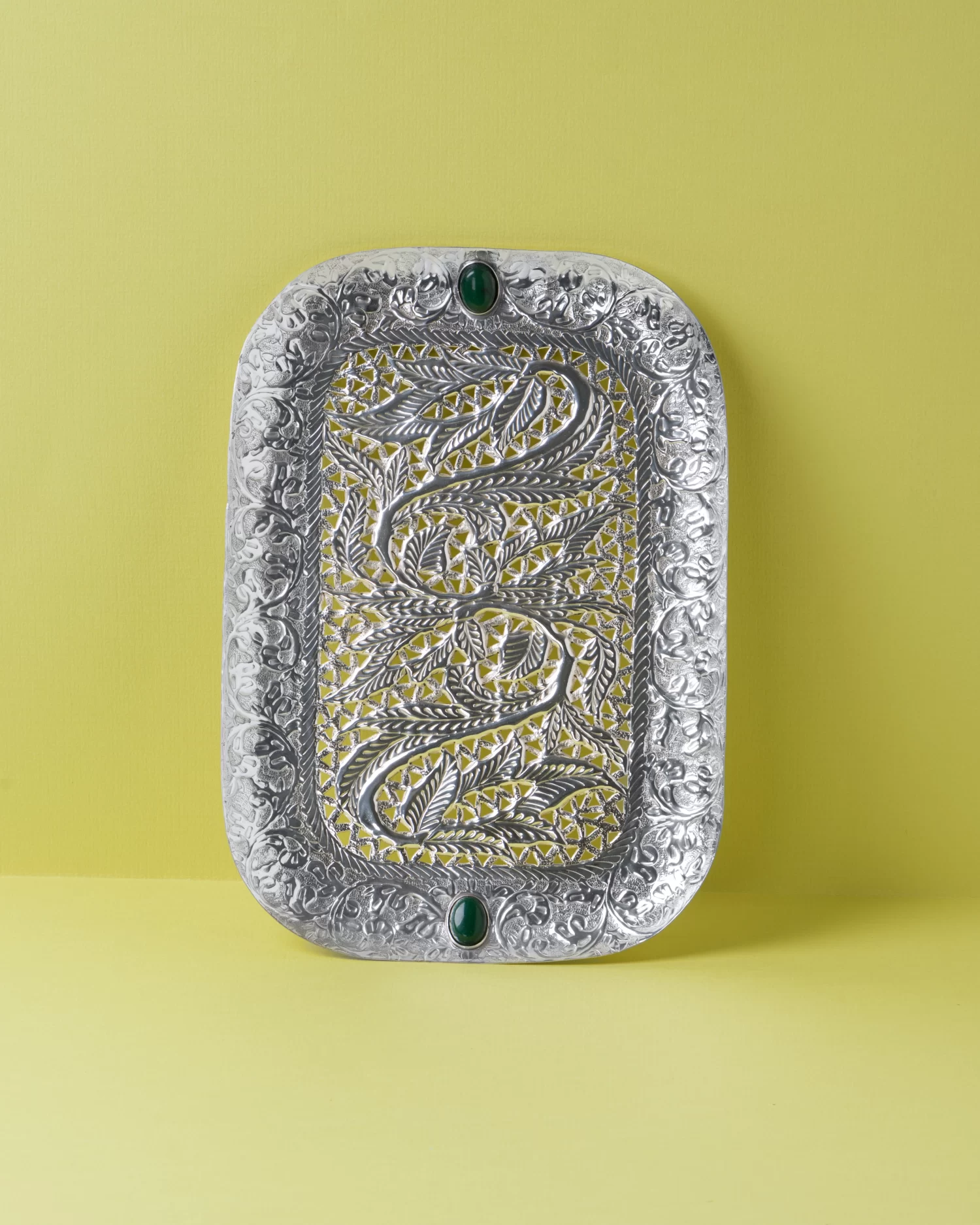 Munawar Cutwork Tray Grand V1-001