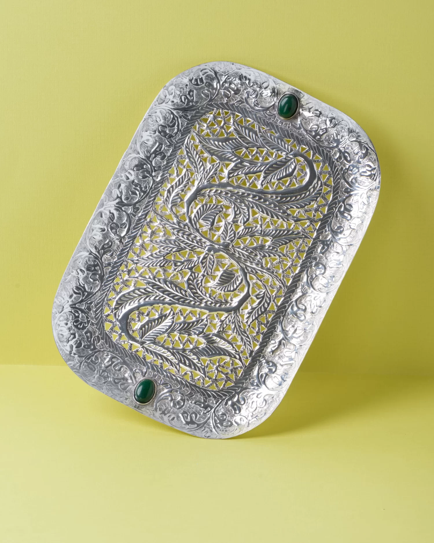 Munawar Cutwork Tray Grand V1-004